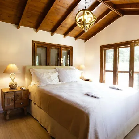 Nafpaktos Sweet Summer Beach House 5 ⭐ Luxurious Small 2 Mins Walk To The Beach Vakantiehuis *