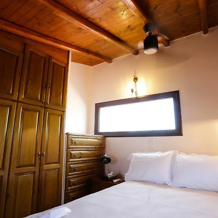 Vakantiehuis Nafpaktos Sweet Summer Beach House 5 ⭐ Luxurious Small 2 Mins Walk To The Beach Skaloma