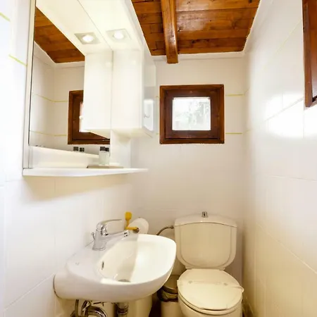 Nafpaktos Sweet Summer Beach House 5 ⭐ Luxurious Small 2 Mins Walk To The Beach