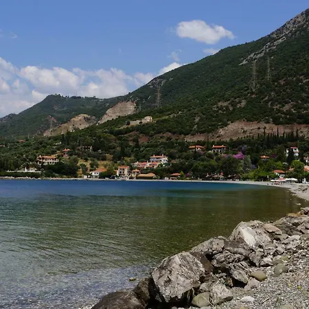 Vakantiehuis Nafpaktos Sweet Summer Beach House 5 ⭐ Luxurious Small 2 Mins Walk To The Beach *