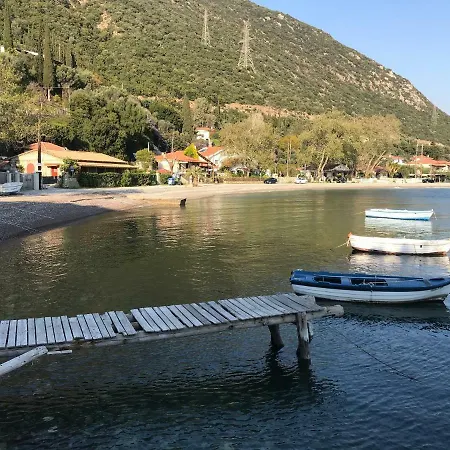 Nafpaktos Sweet Summer Beach House 5 ⭐ Luxurious Small 2 Mins Walk To The Beach *